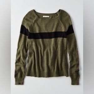 American eagle green and black sweater